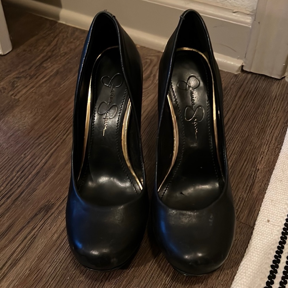 Jessica Simpson heels